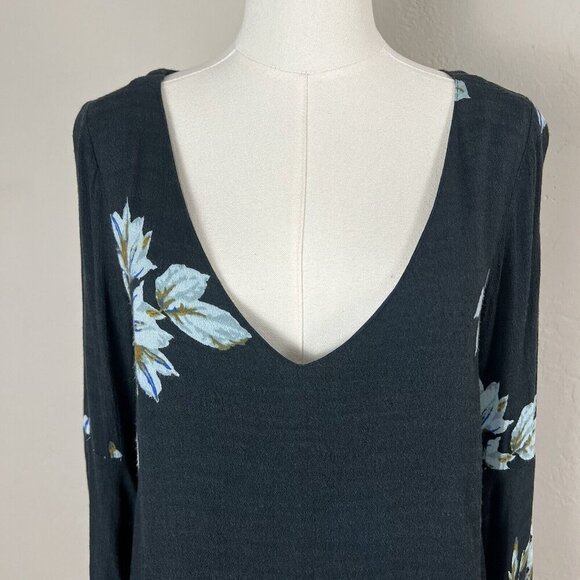 Free People Wanderer Mini Dress Gray Floral Cutout Long Bell Sleeve Lace Size XS - Picture 2 of 16